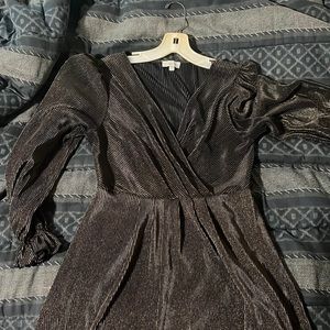 Womens large, knee length chocolate undertone v-line dress